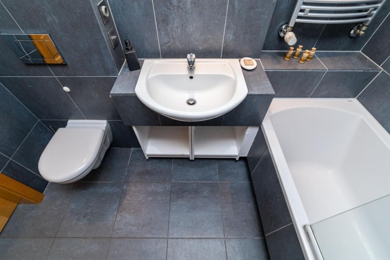 Grey By Oneapartments กดัญสก์ ภายนอก รูปภาพ