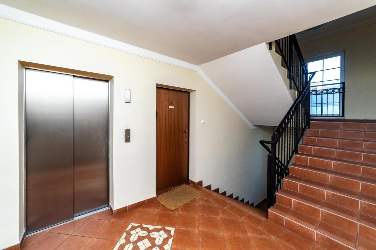 Grey By Oneapartments กดัญสก์ ภายนอก รูปภาพ